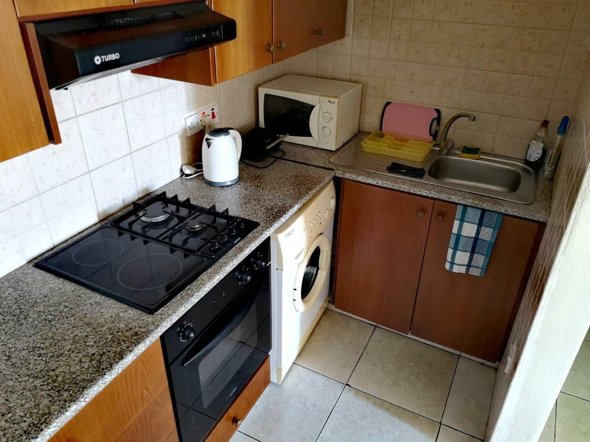 华纳乐蒙妮科特酒店 Paphos 外观 照片