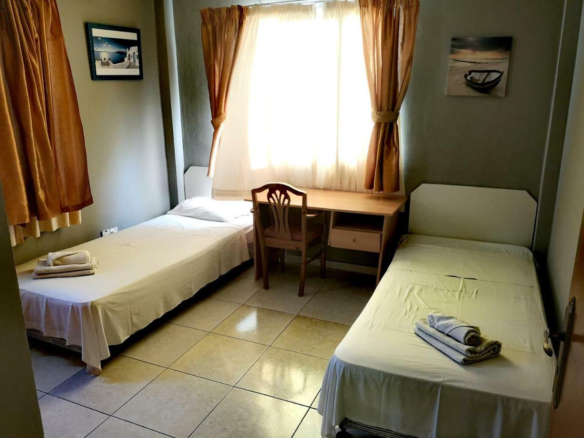 华纳乐蒙妮科特酒店 Paphos 外观 照片