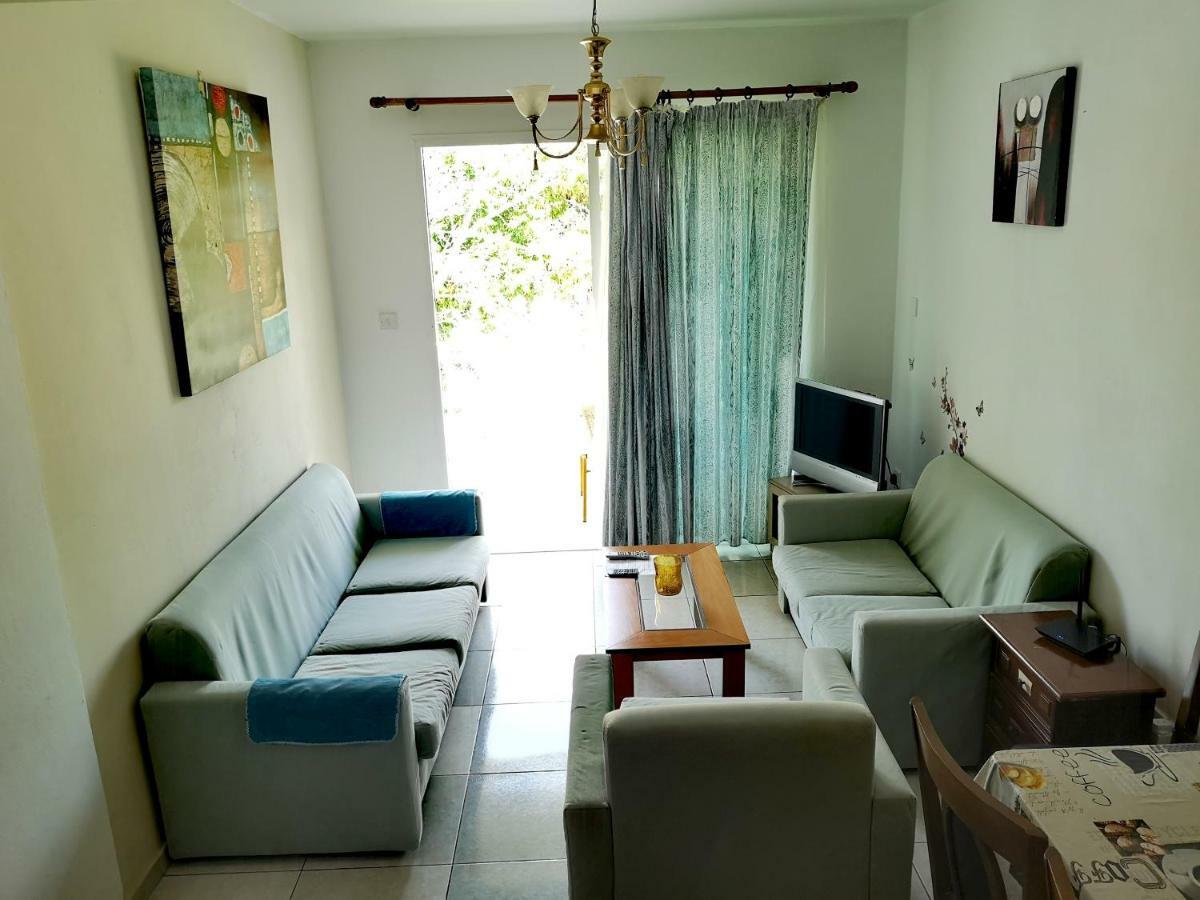 华纳乐蒙妮科特酒店 Paphos 外观 照片